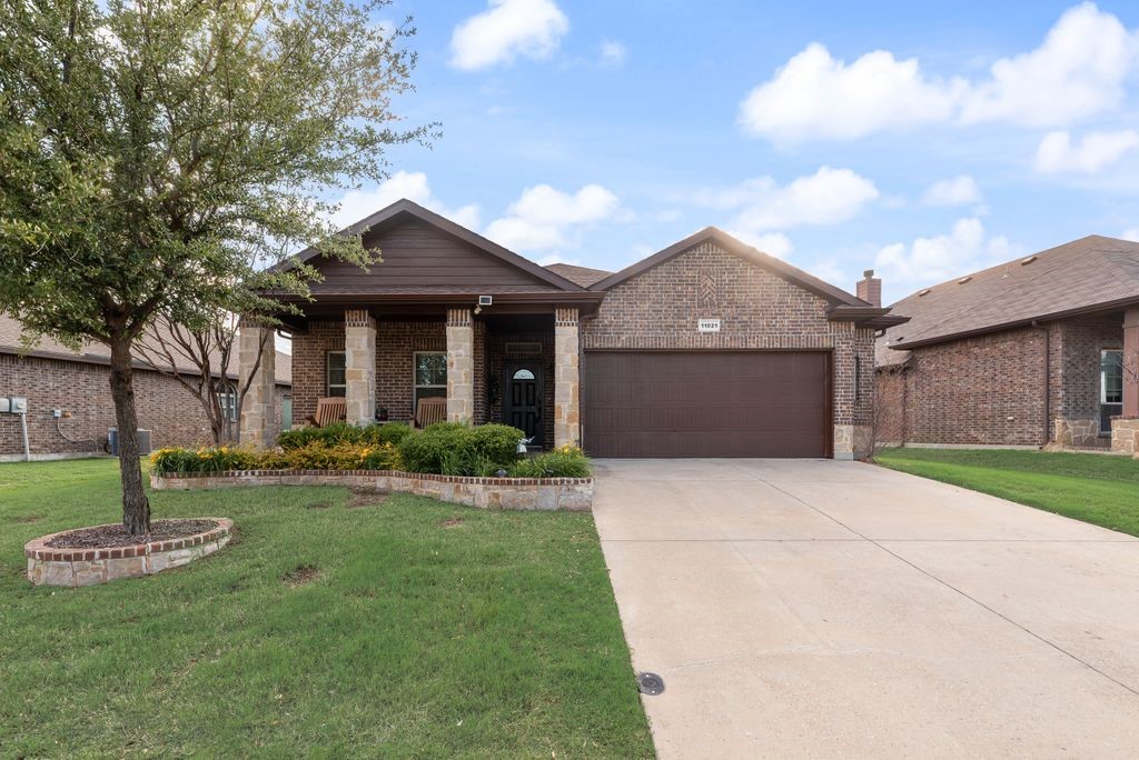 11021 Erinmoor Trail Fort Worth TX 76052