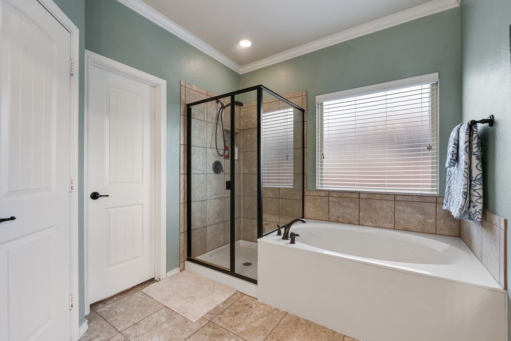 11021 Erinmoor Trail Fort Worth TX 76052