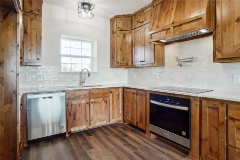 293 County Road 1111 Decatur TX 76234