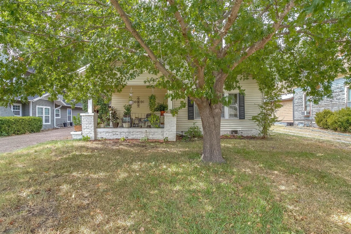 314 S Waco Street Weatherford TX 76086