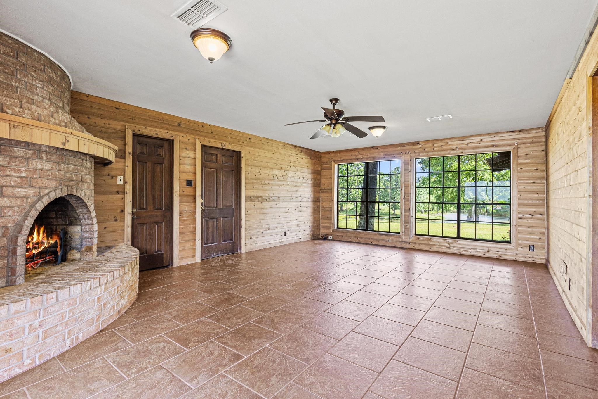 1203 County Road 3100 Clarksville TX 75426