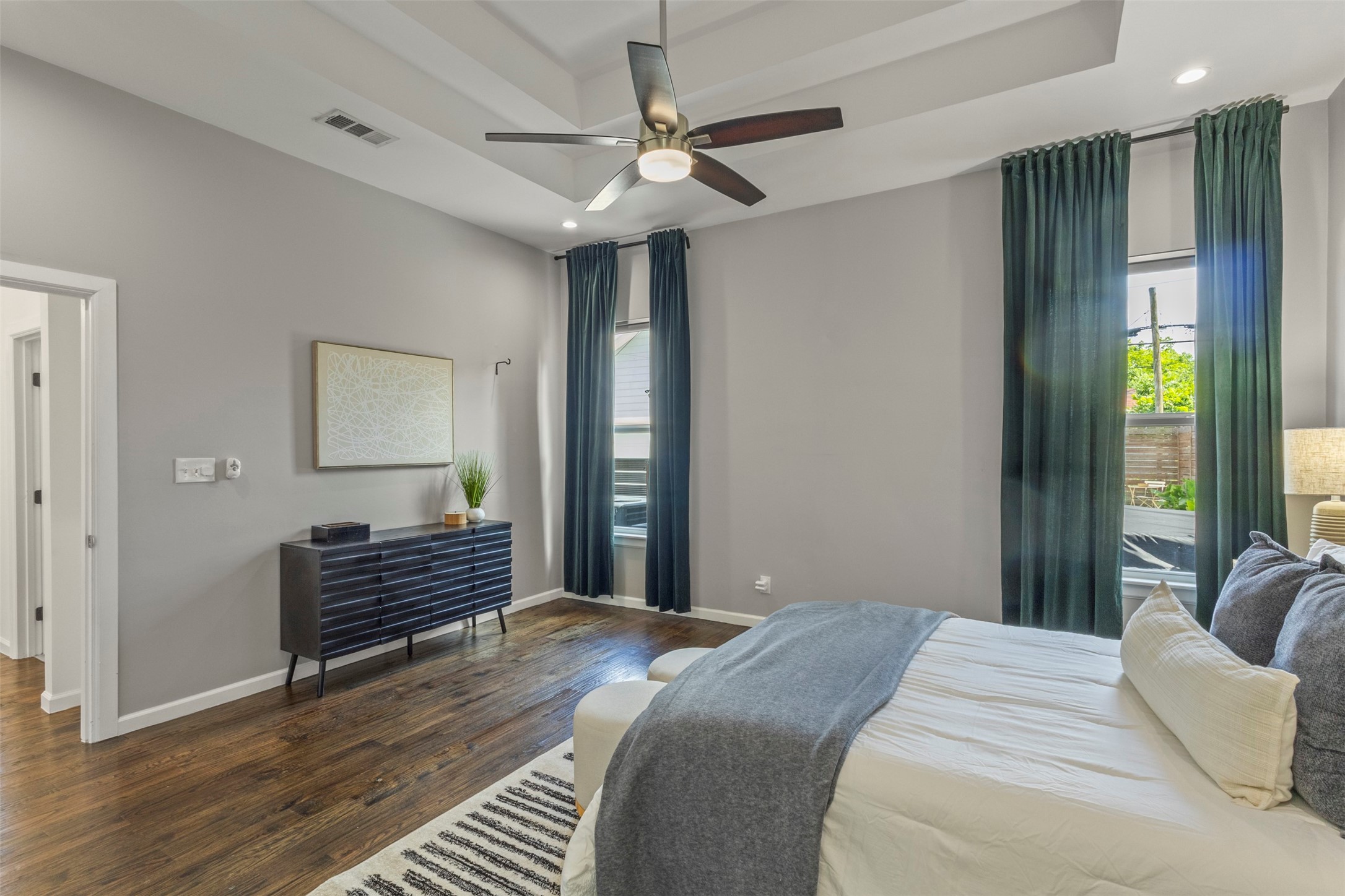 2534 Gladstone Drive Dallas TX 75211