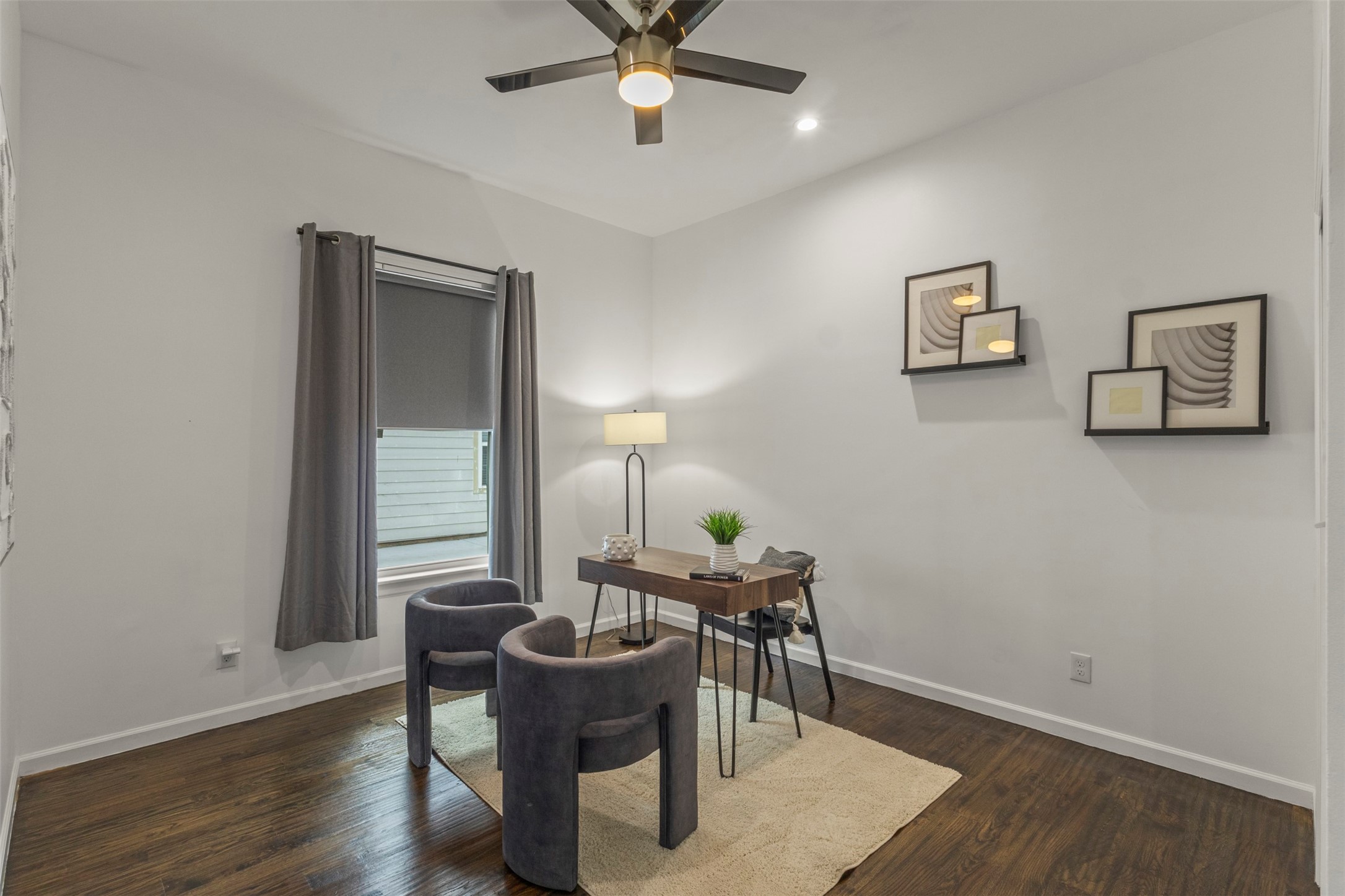 2534 Gladstone Drive Dallas TX 75211