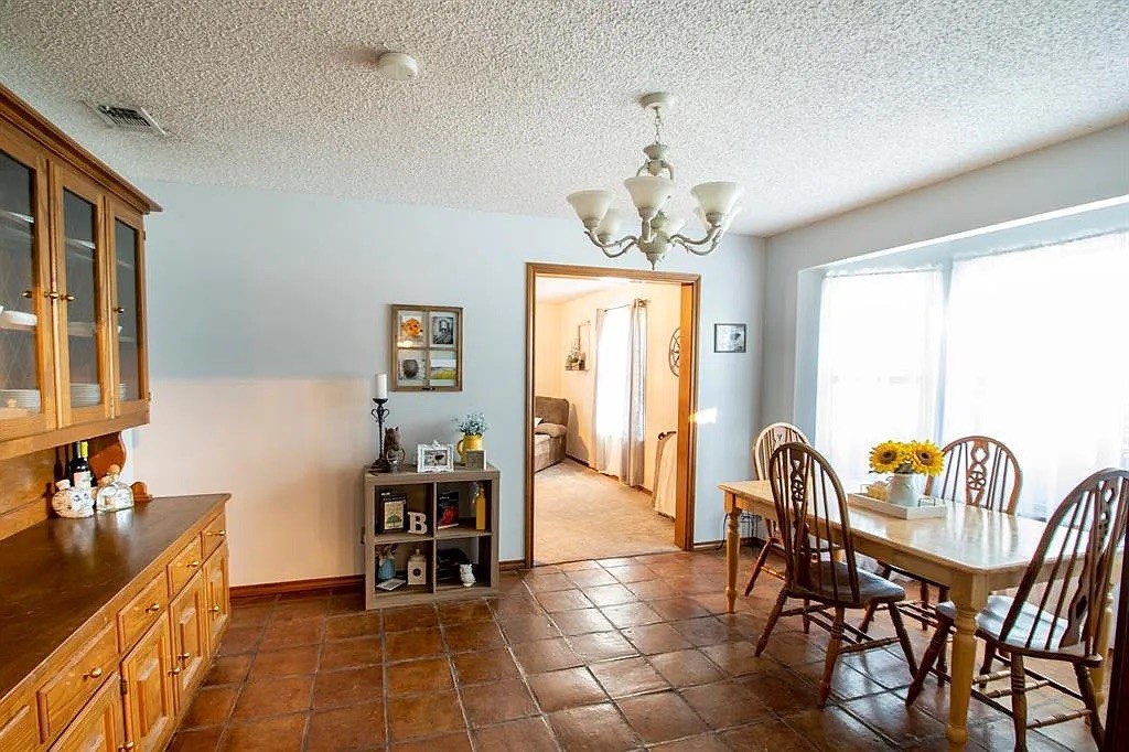 171 County Road 1160 Decatur TX 76234