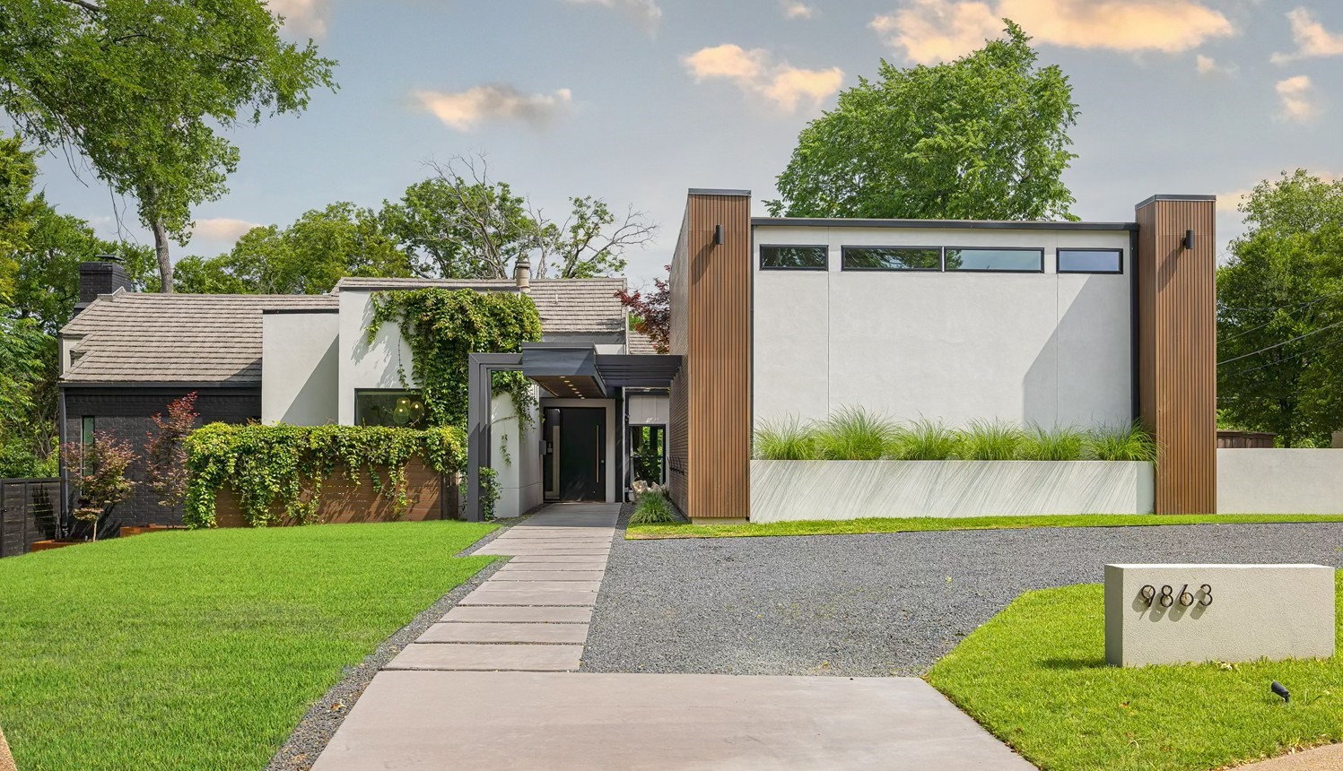 Dallas TX, 9863 Elmcrest Drive