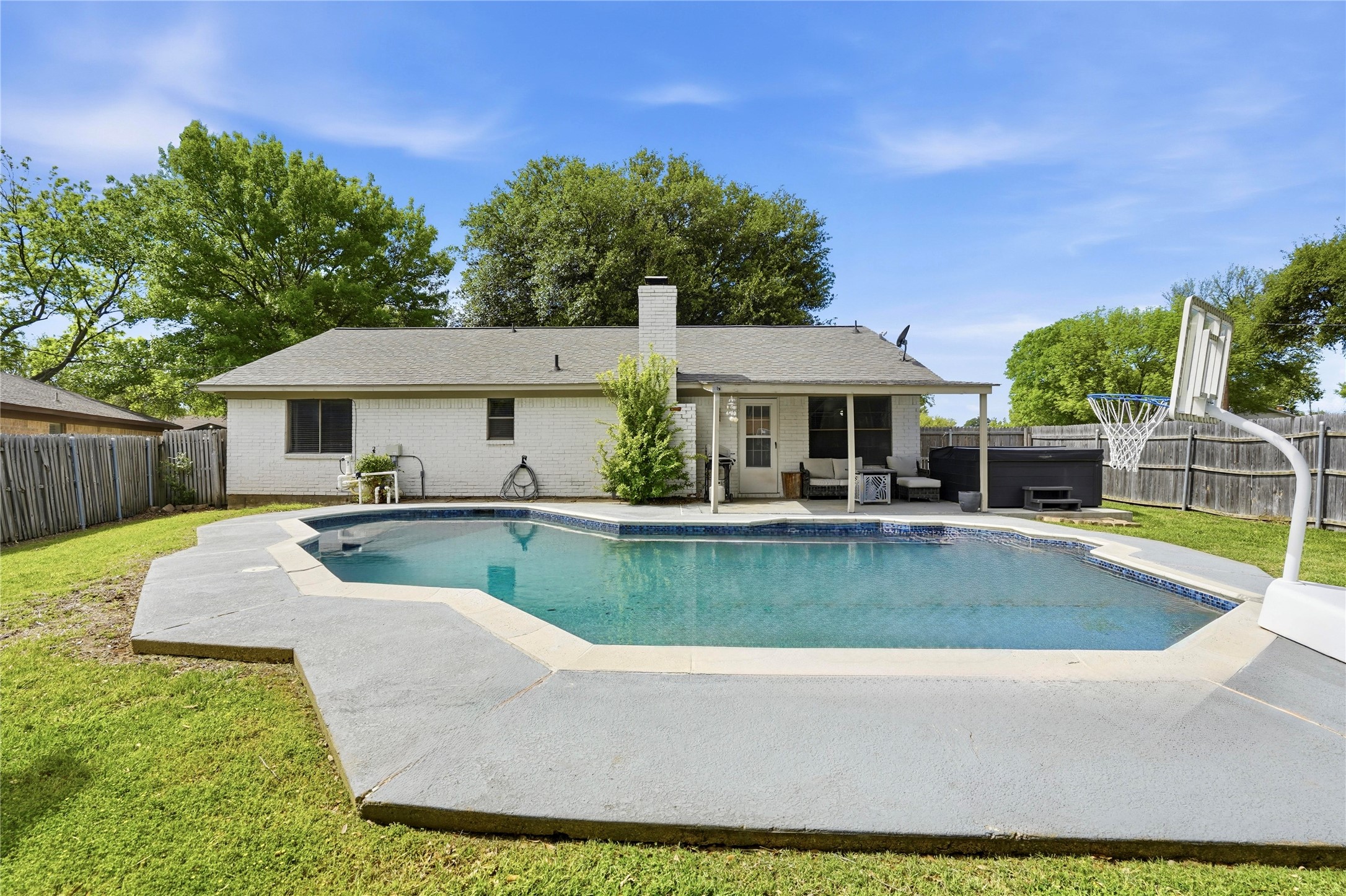 1701 Tobie Layne Street Benbrook TX 76126