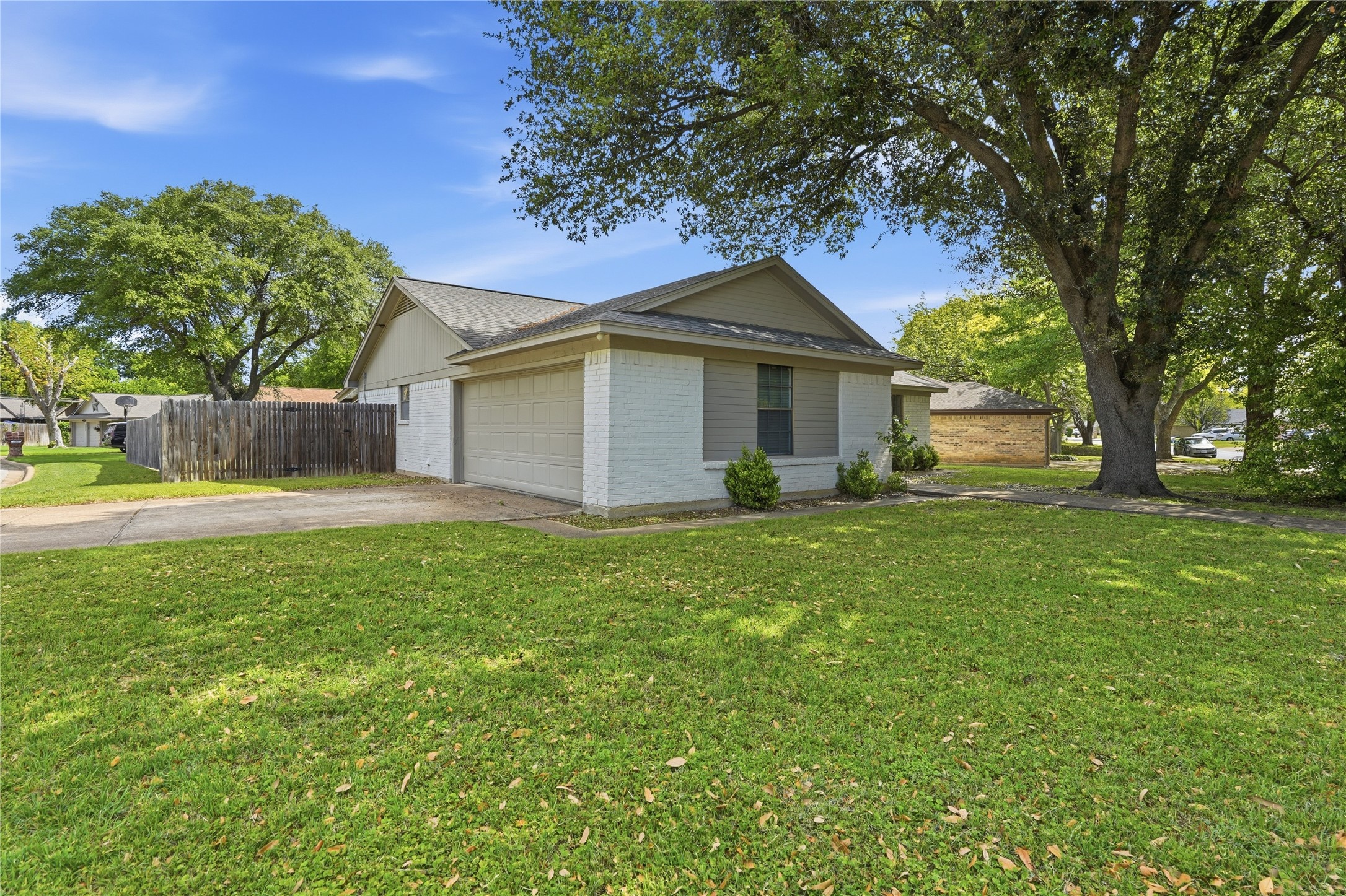 1701 Tobie Layne Street Benbrook TX 76126