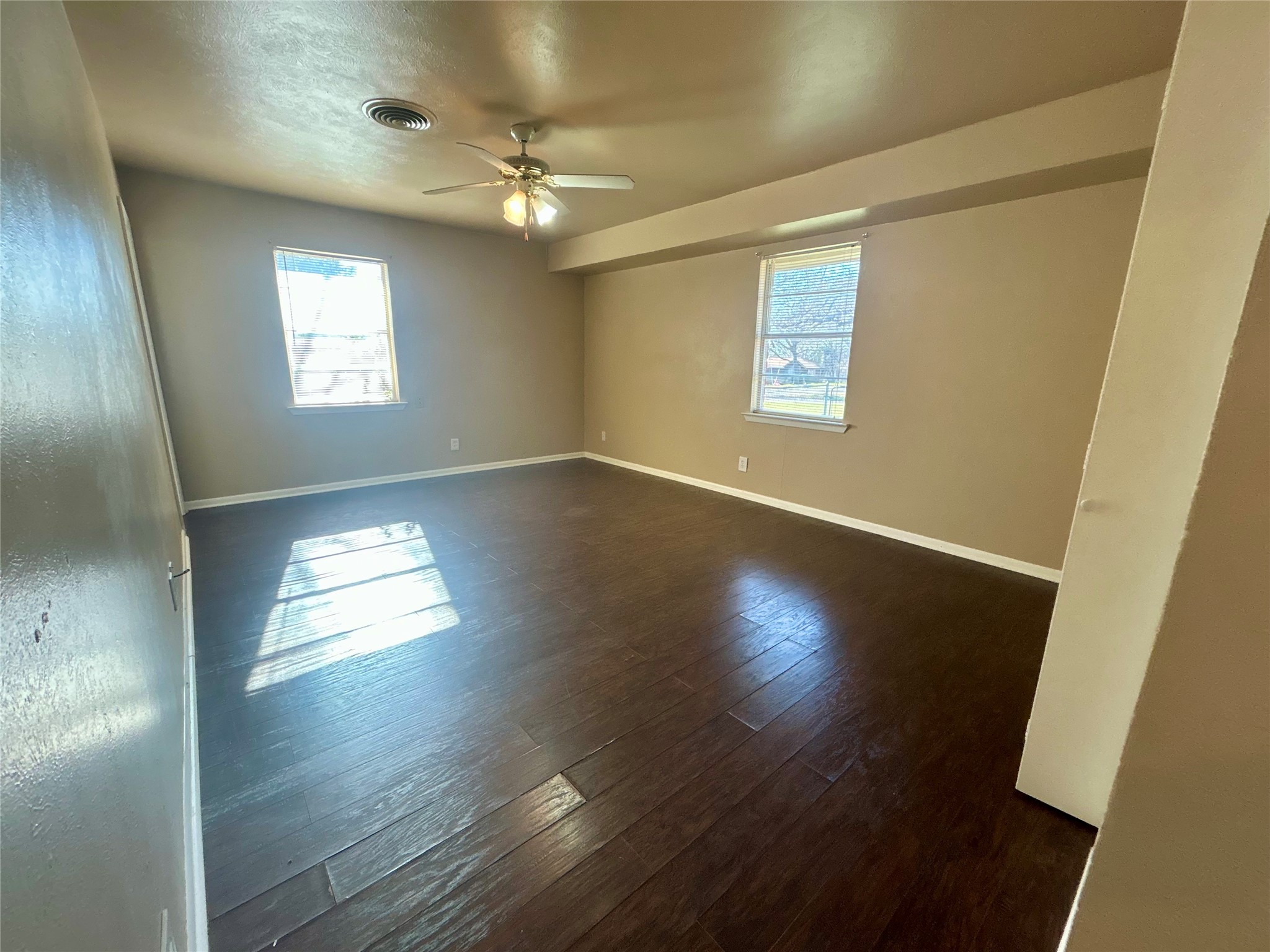 406 NW 5th Street Hubbard TX 76648