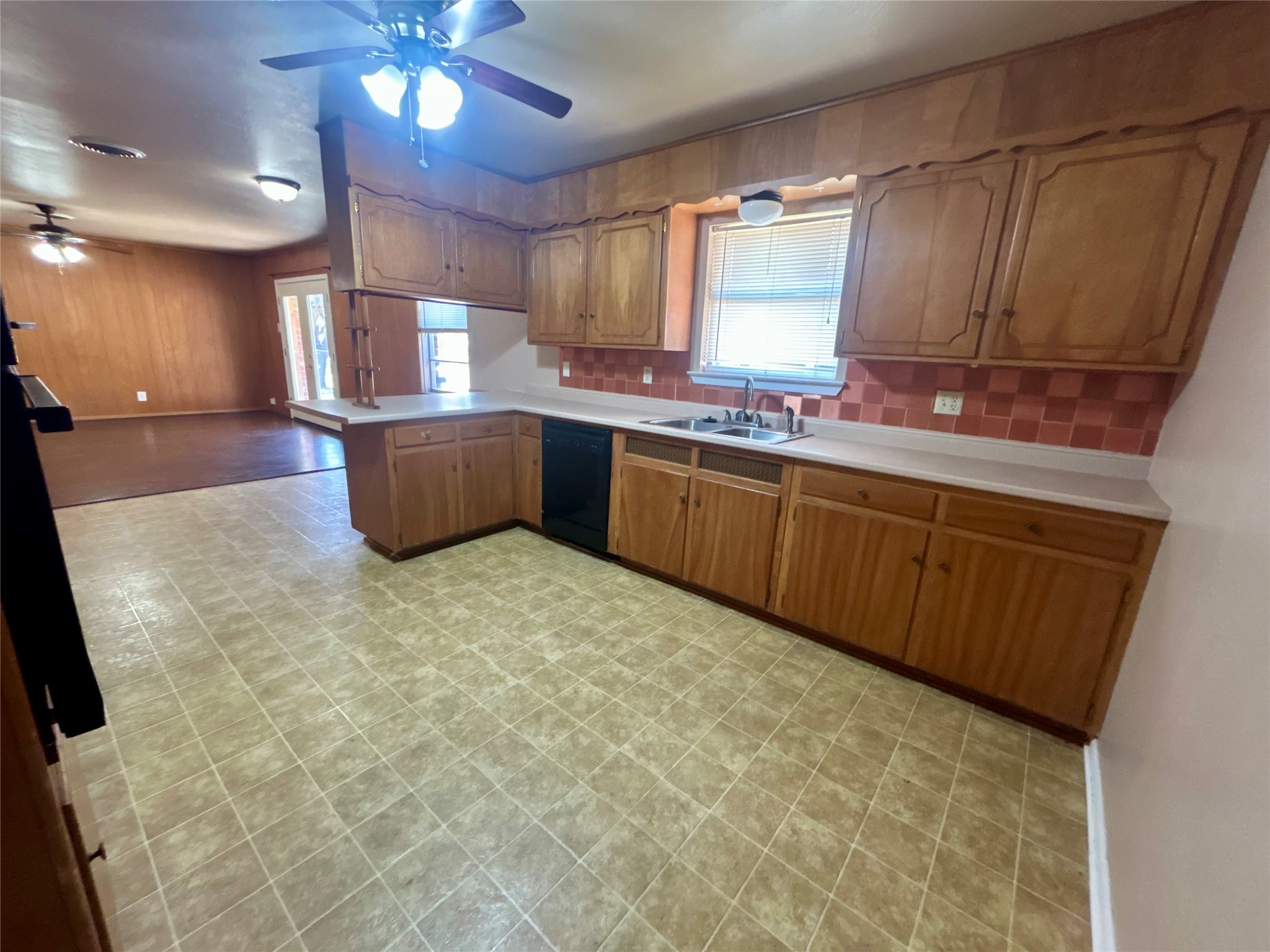 406 NW 5th Street Hubbard TX 76648