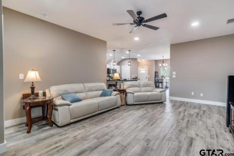 17409 Crossing Circle Lindale TX 75771