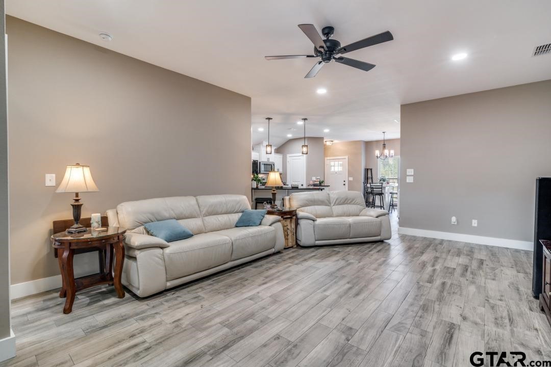 17409 Crossing Circle Lindale TX 75771