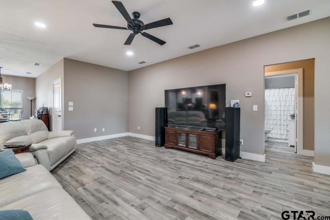 17409 Crossing Circle Lindale TX 75771