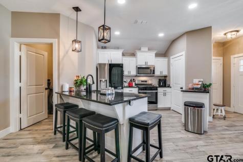 17409 Crossing Circle Lindale TX 75771