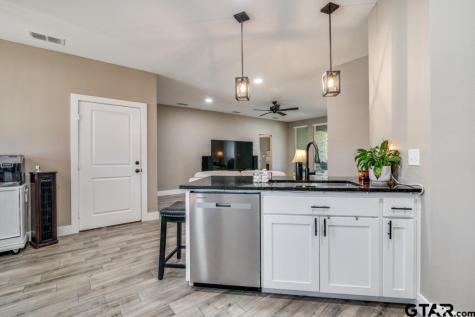 17409 Crossing Circle Lindale TX 75771