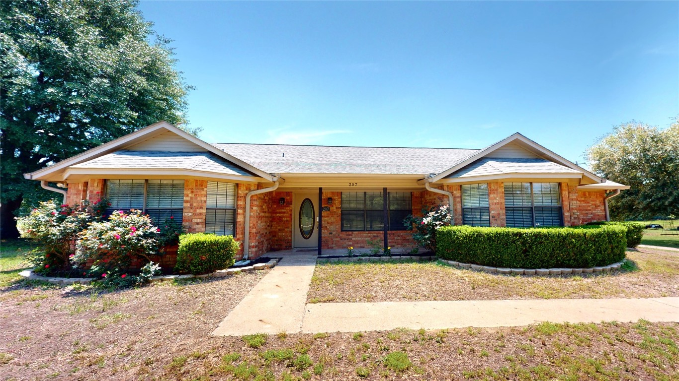 207 Country Lane Malakoff TX 75148