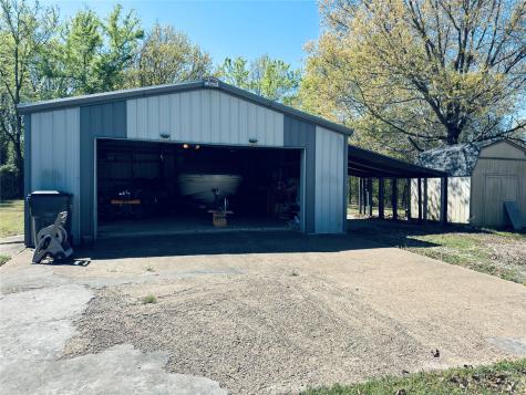 619 County Road 3350 Emory TX 75440