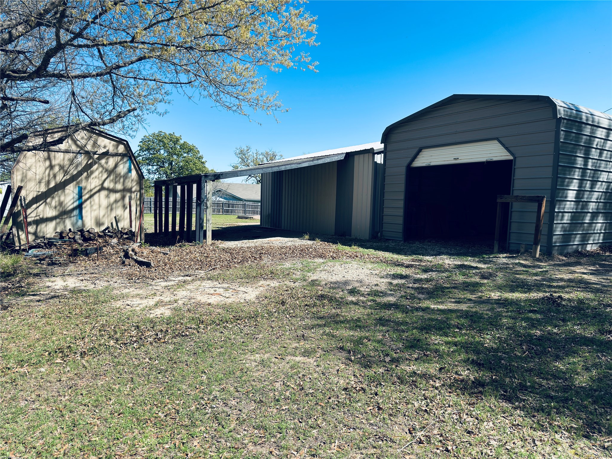 619 County Road 3350 Emory TX 75440