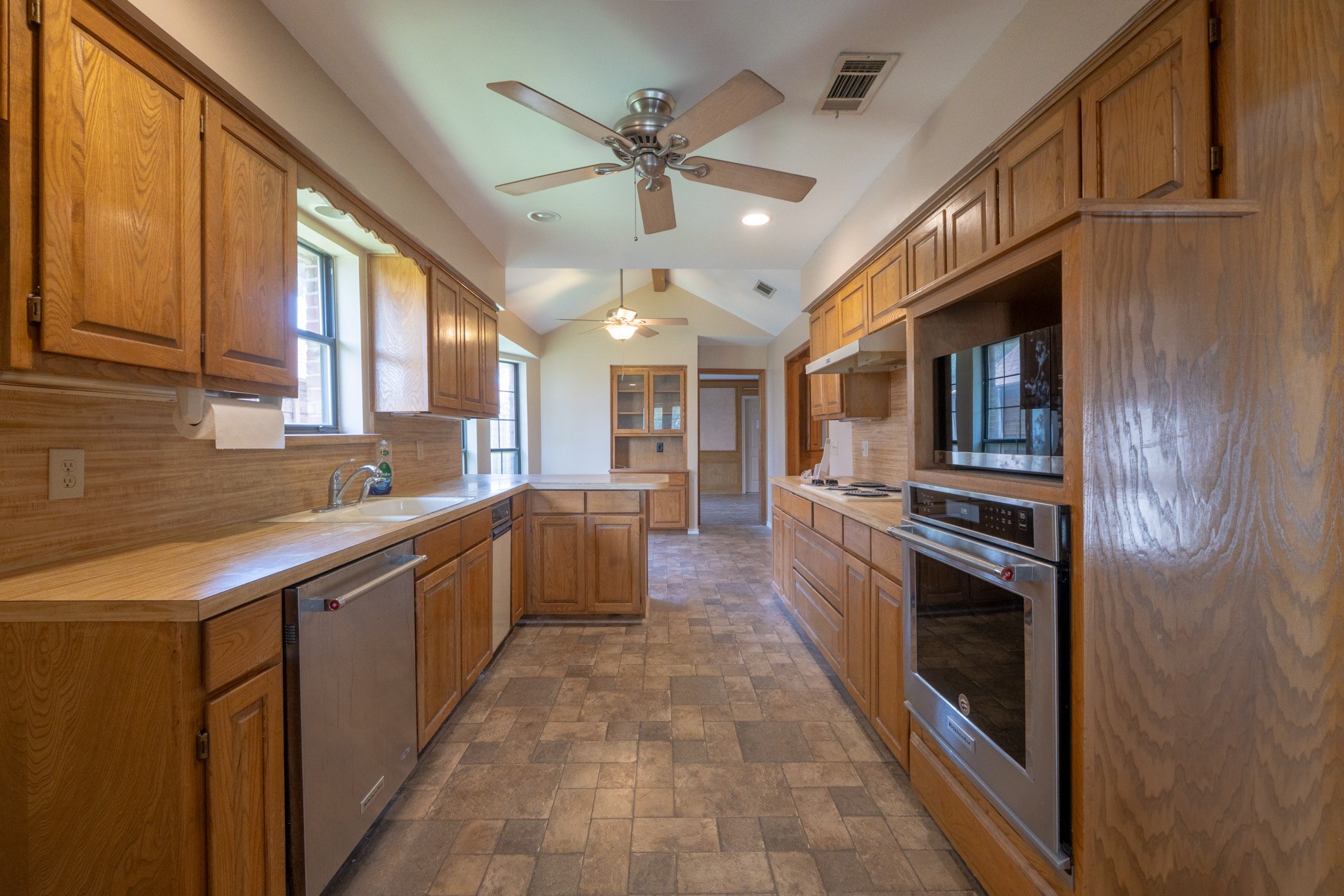 2505 Copper Creek Lane Carrollton TX 75006