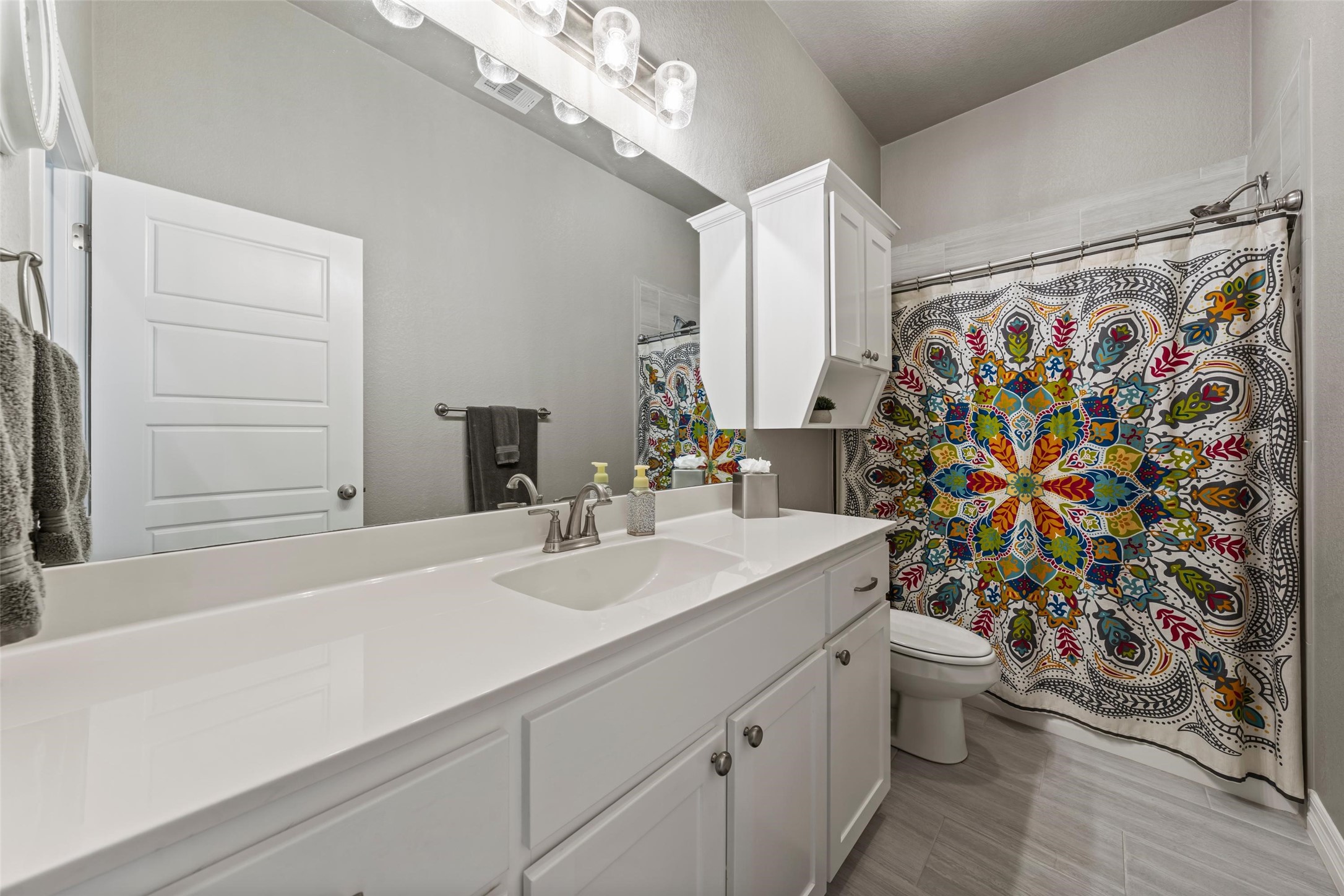 828 Agile Street Hewitt TX 76643
