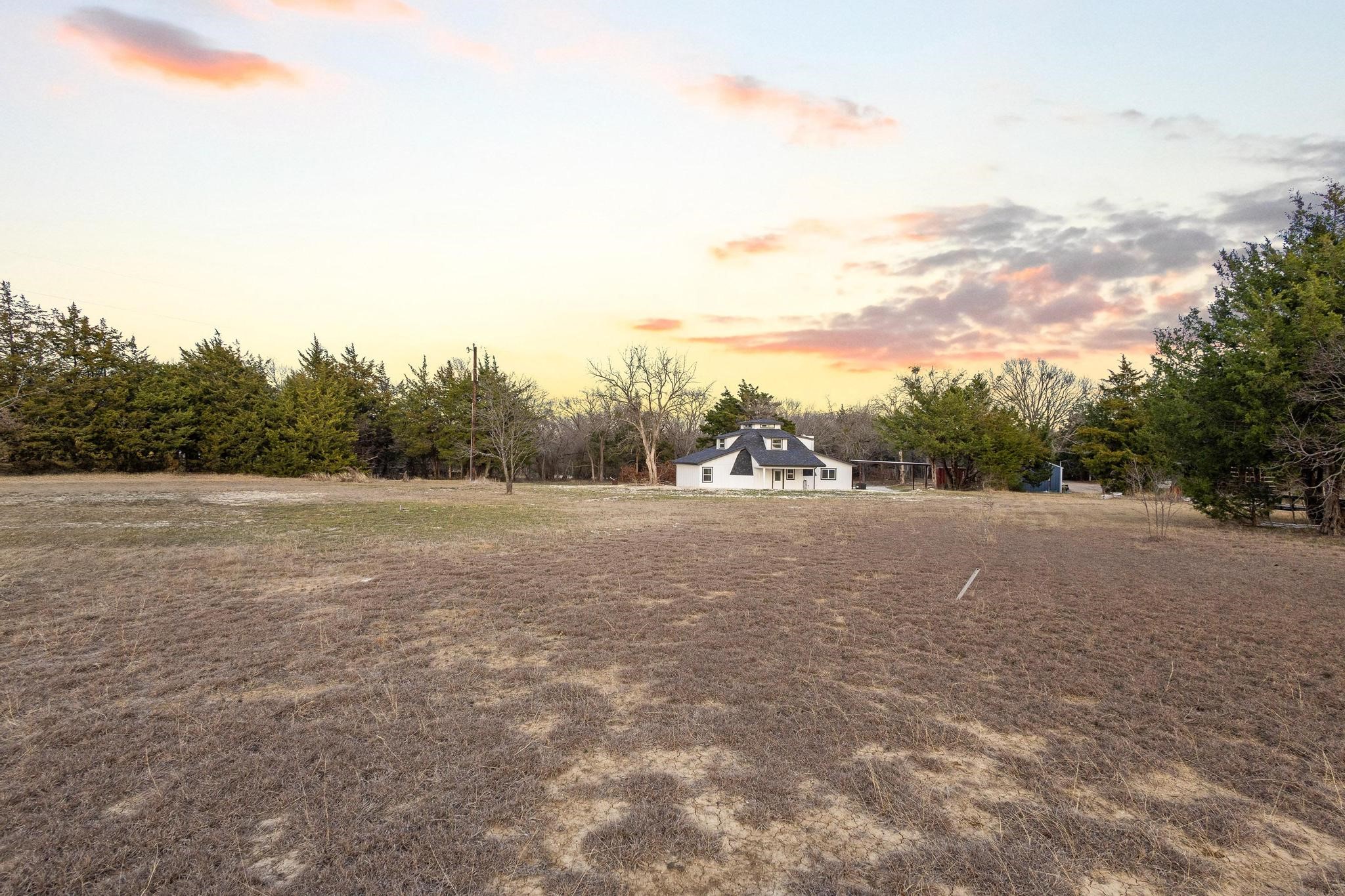 1325 Reynolds Road Whitewright TX 75491