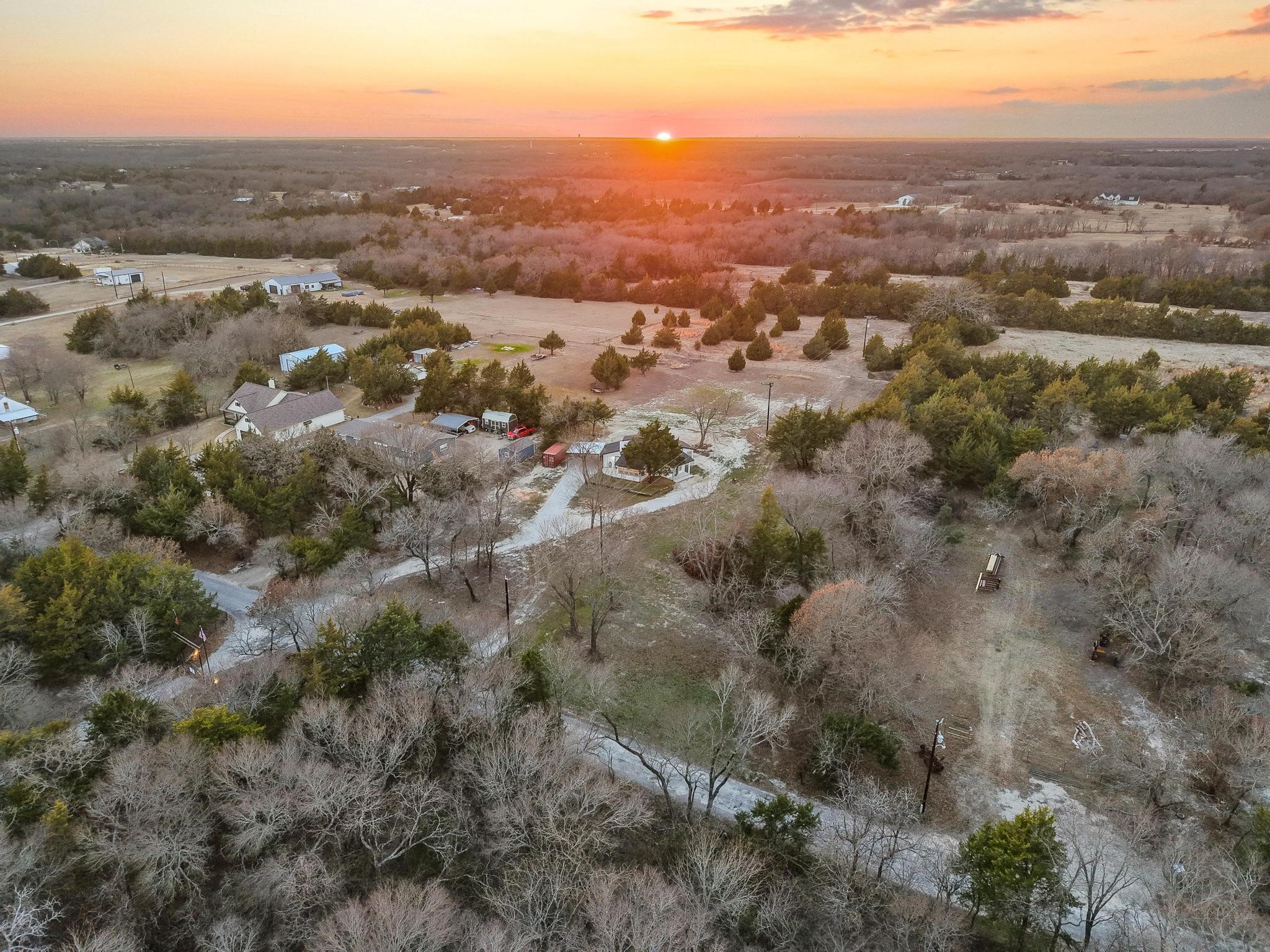 1325 Reynolds Road Whitewright TX 75491
