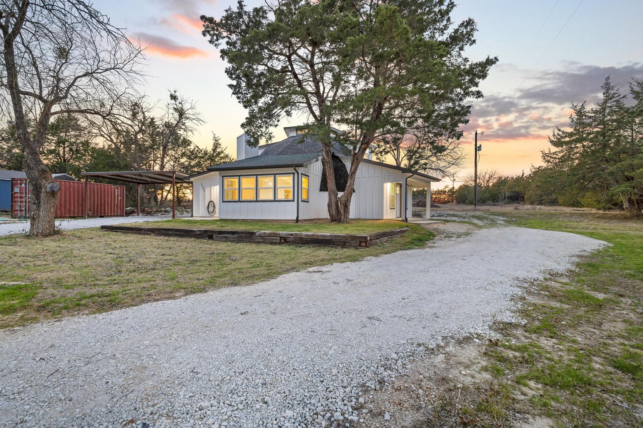 1325 Reynolds Road Whitewright TX 75491