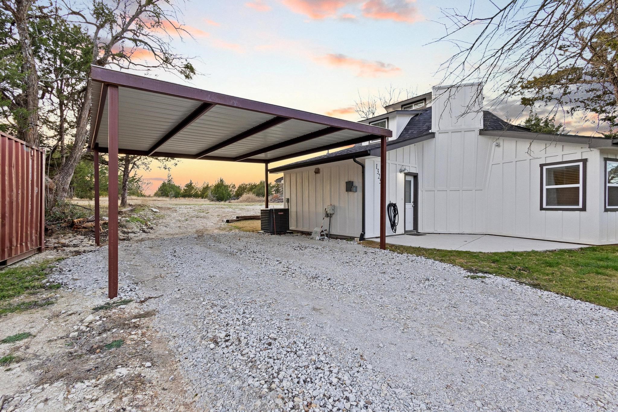 1325 Reynolds Road Whitewright TX 75491