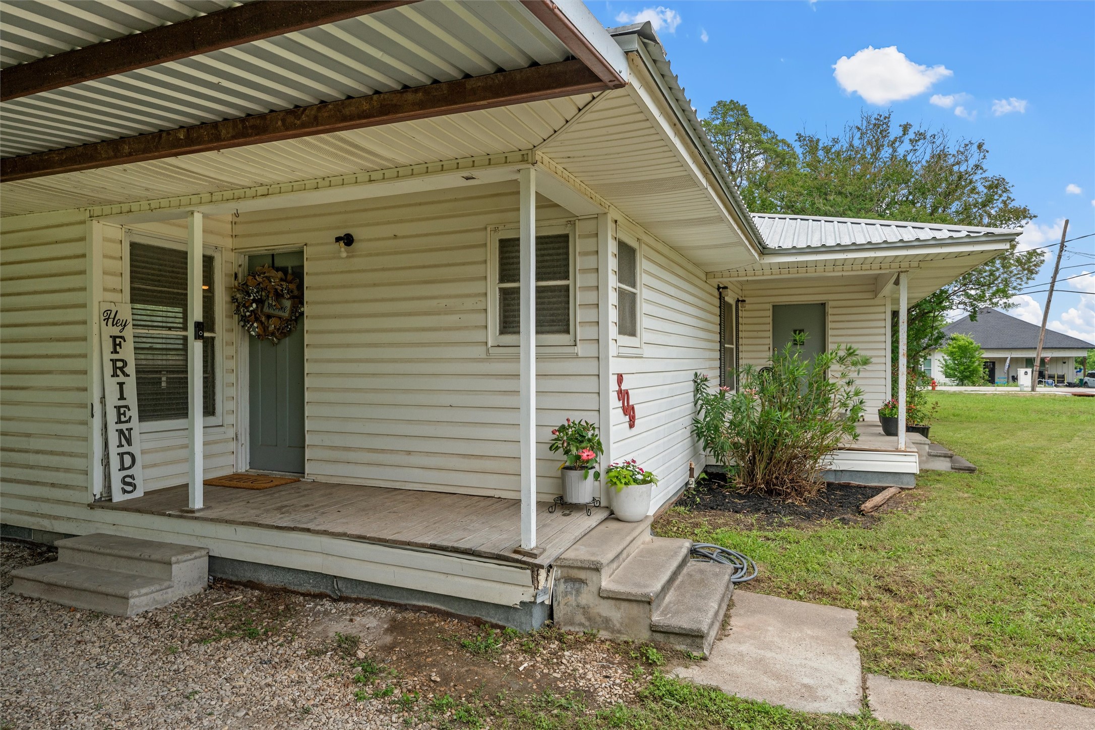 809 E Limestone Avenue Mart TX 76664