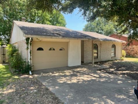 6002 Lakecrest Drive Garland TX 75043