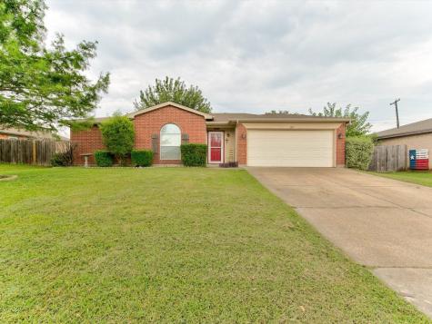1519 Berry Drive Cleburne TX 76033