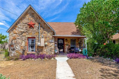 250 W 2nd Street Rhome TX 76078
