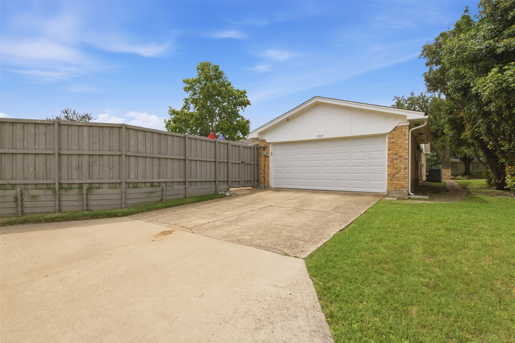 1917 Pleasant Valley Drive Plano TX 75023