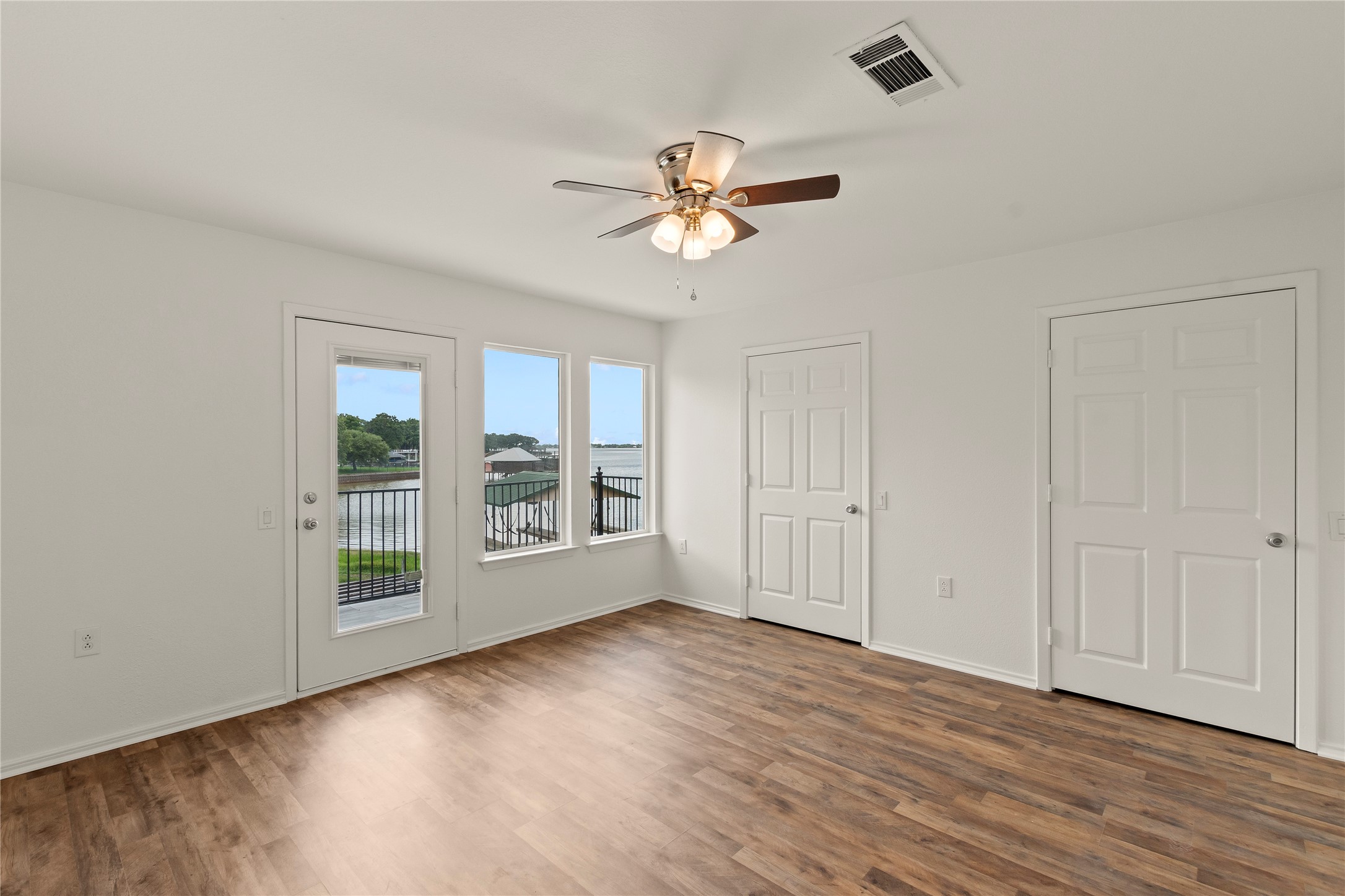 142 Deer Island Road Mabank TX 75156