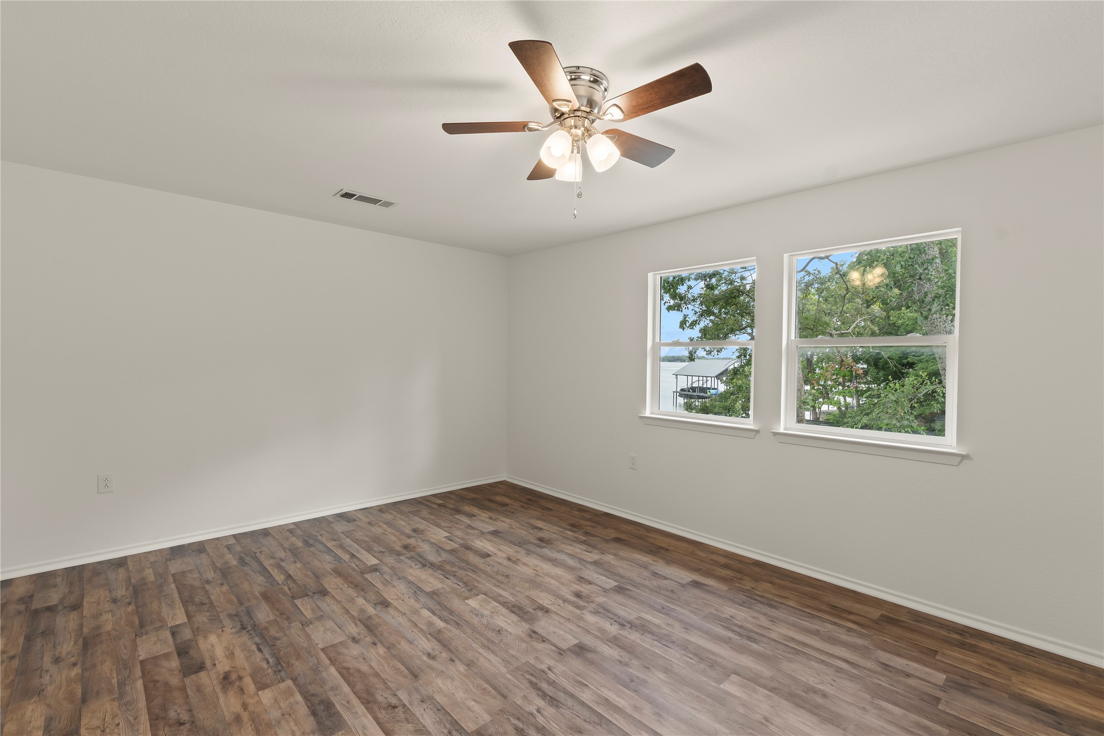 142 Deer Island Road Mabank TX 75156