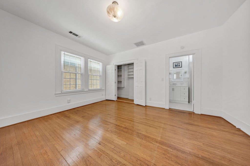 1320 Madeline Place Fort Worth TX 76107