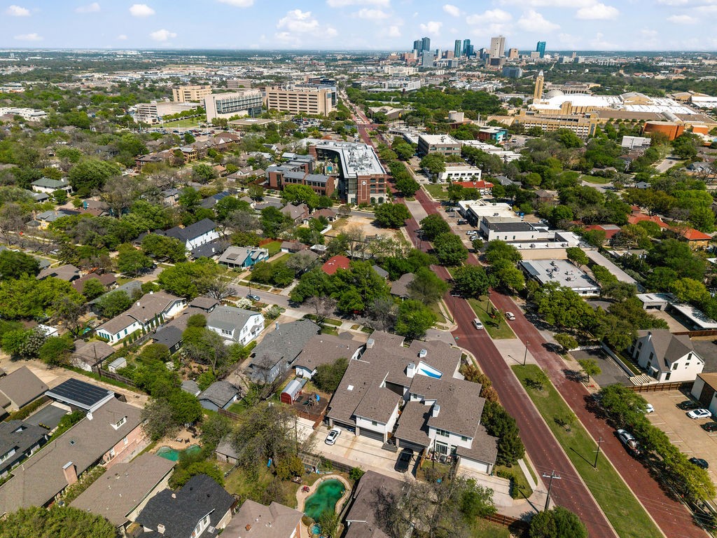 1320 Madeline Place Fort Worth TX 76107