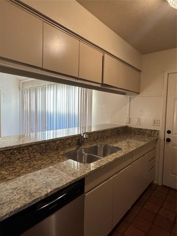 13422 Blossomheath Lane Dallas TX 75240