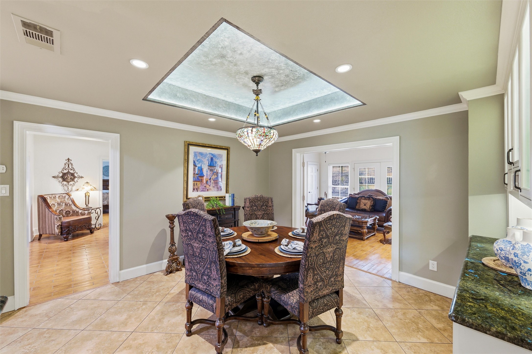 2000 Lakehill Court Arlington TX 76012