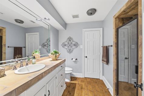 2000 Lakehill Court Arlington TX 76012