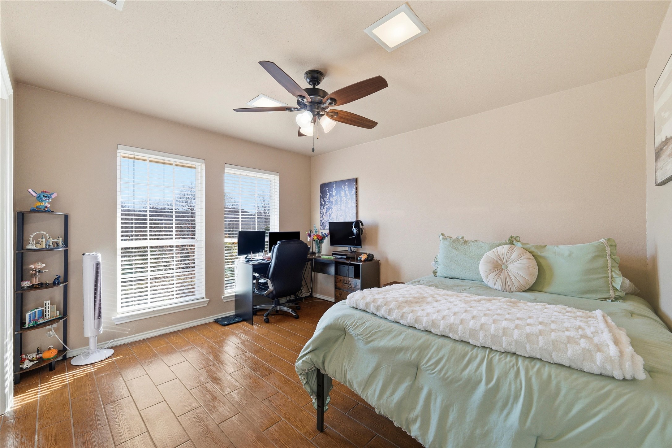 2000 Lakehill Court Arlington TX 76012