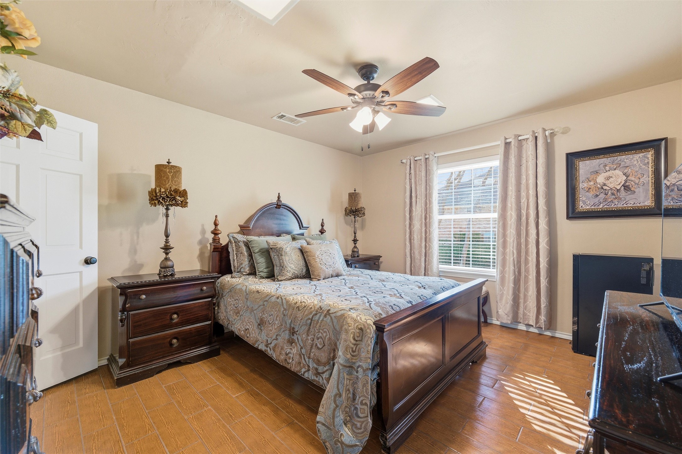 2000 Lakehill Court Arlington TX 76012
