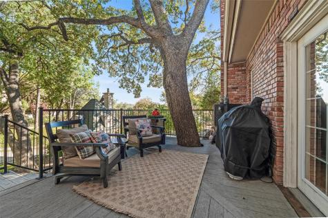 2000 Lakehill Court Arlington TX 76012