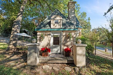 2000 Lakehill Court Arlington TX 76012