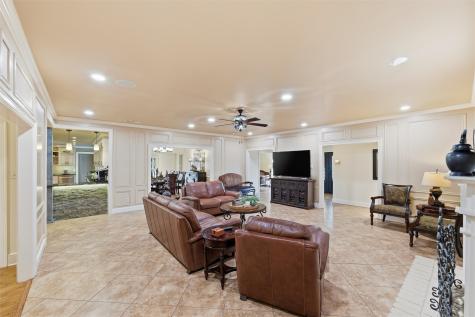 2000 Lakehill Court Arlington TX 76012