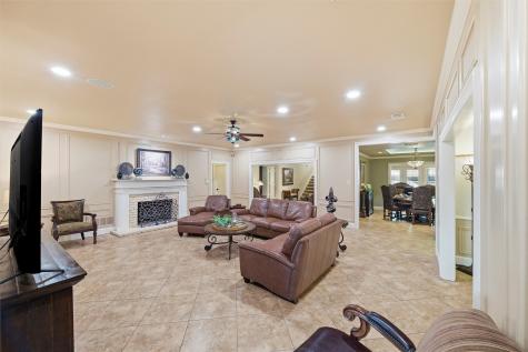2000 Lakehill Court Arlington TX 76012