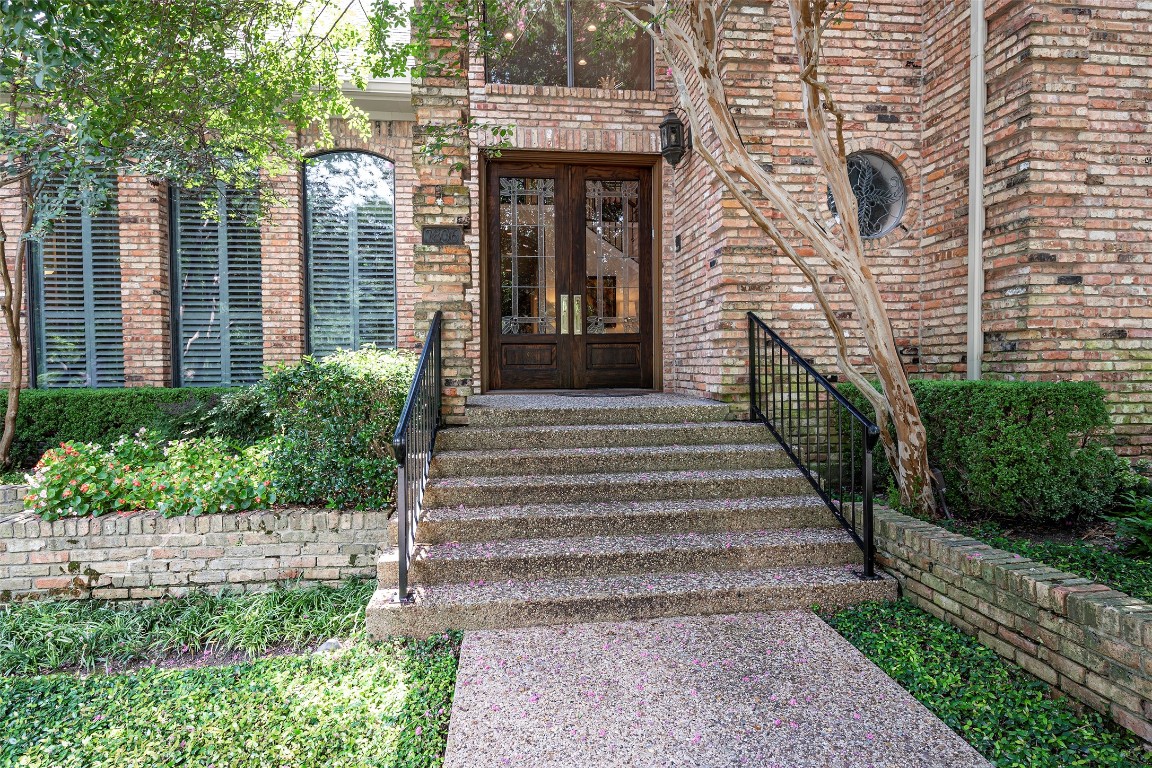 7806 Glen Albens Circle Dallas TX 75225