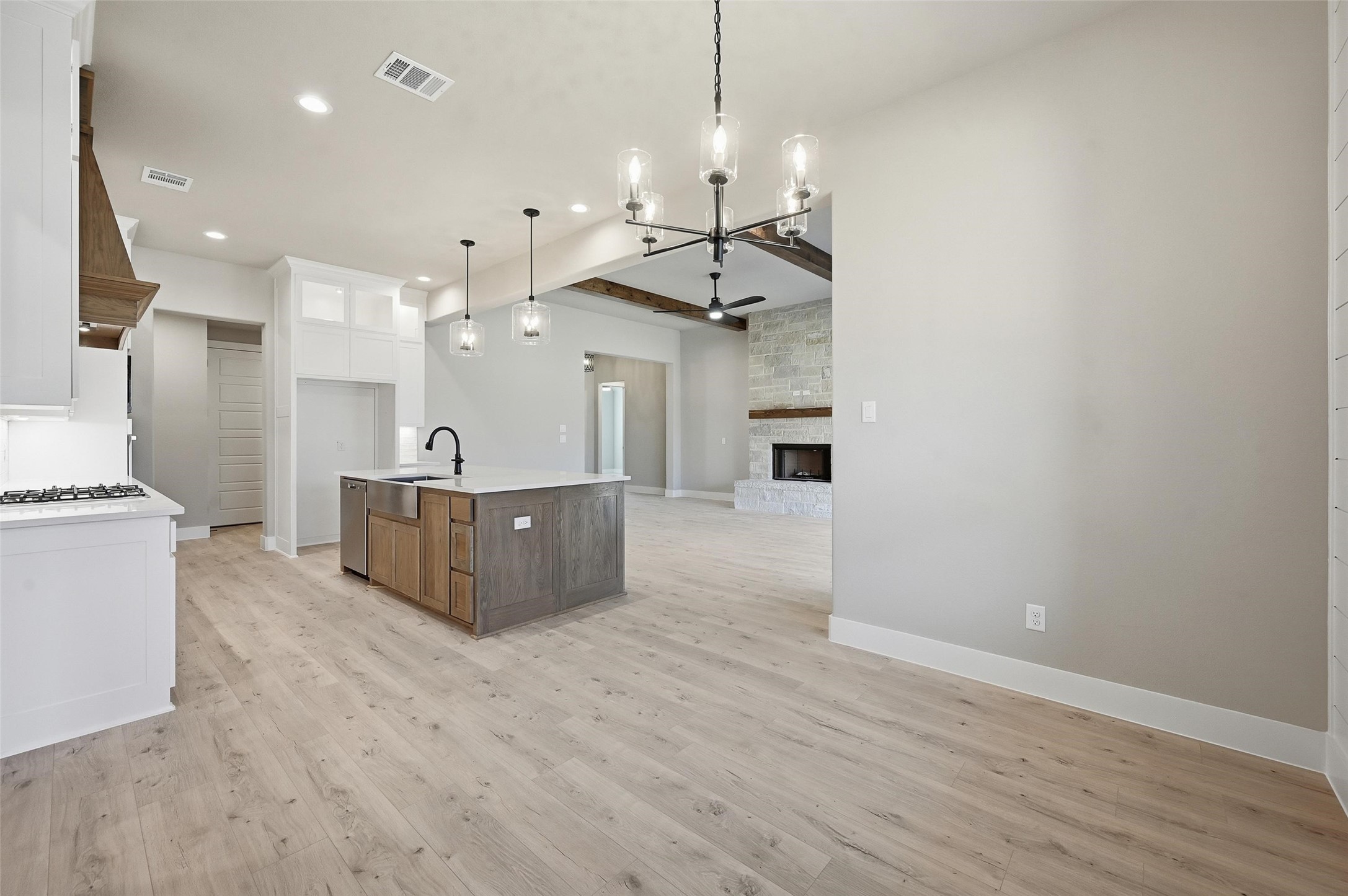 1053 Llano Way Poolville TX 76487