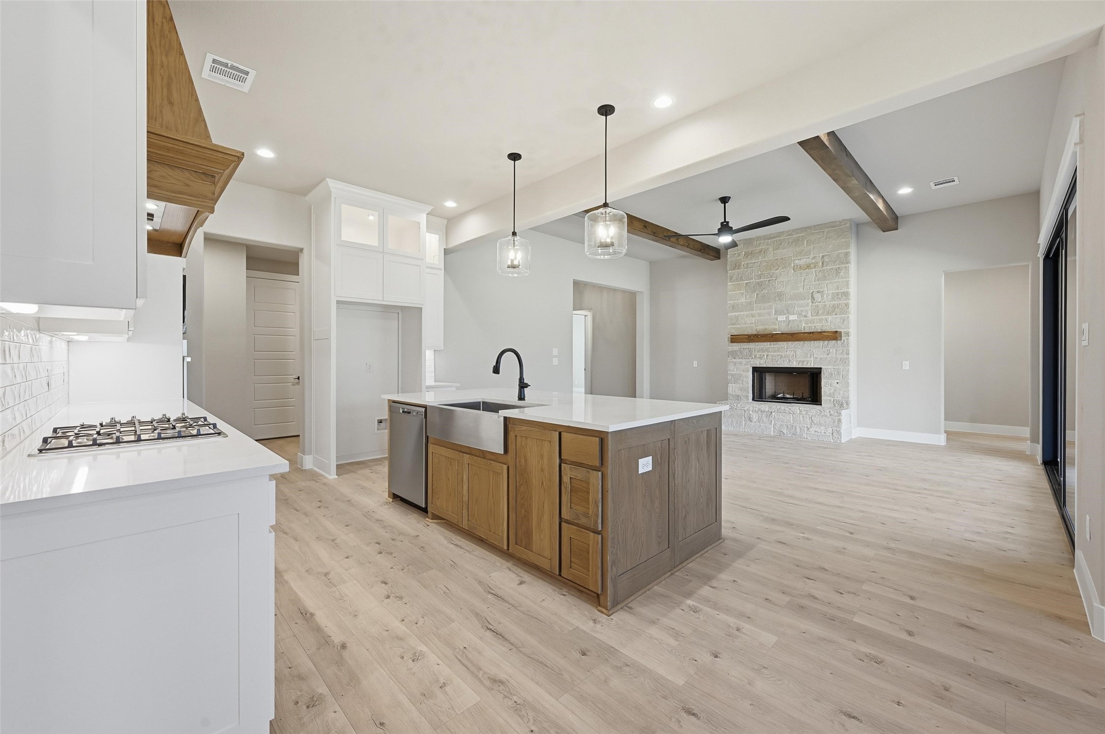 1053 Llano Way Poolville TX 76487