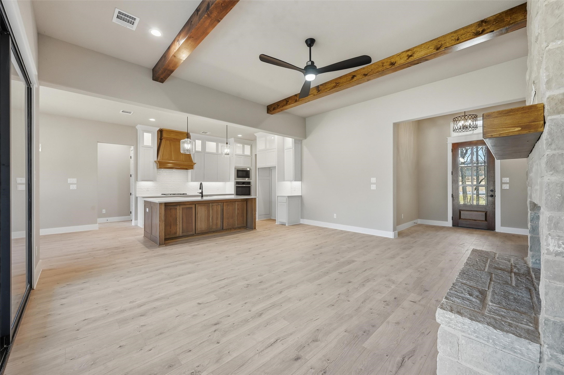 1053 Llano Way Poolville TX 76487