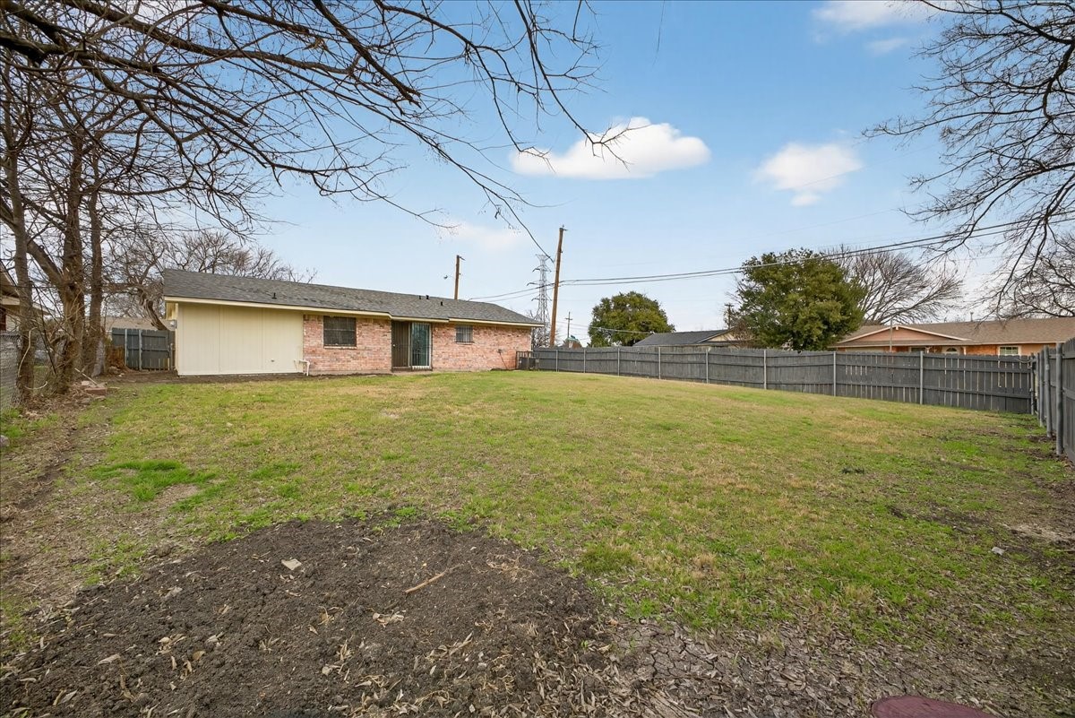 3250 Pacesetter Drive Dallas TX 75241